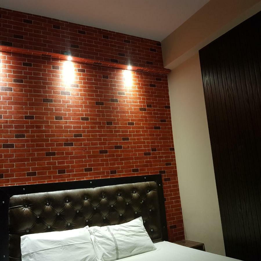 Hotel Varanasi Ganges エクステリア 写真