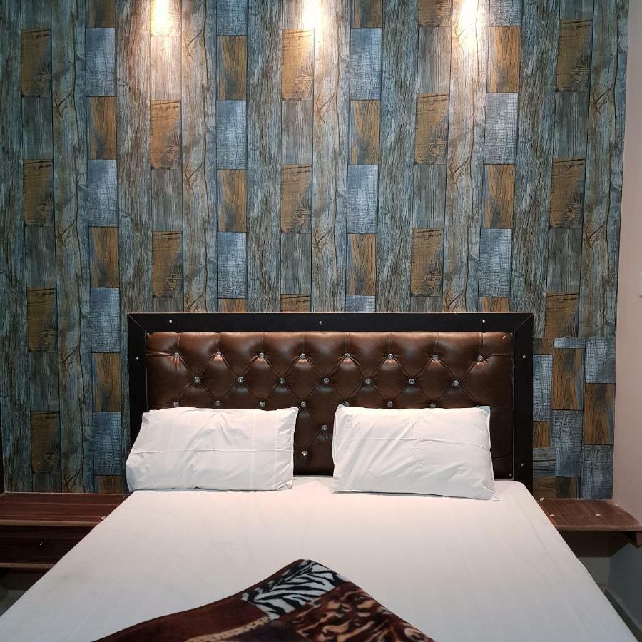 Hotel Varanasi Ganges エクステリア 写真