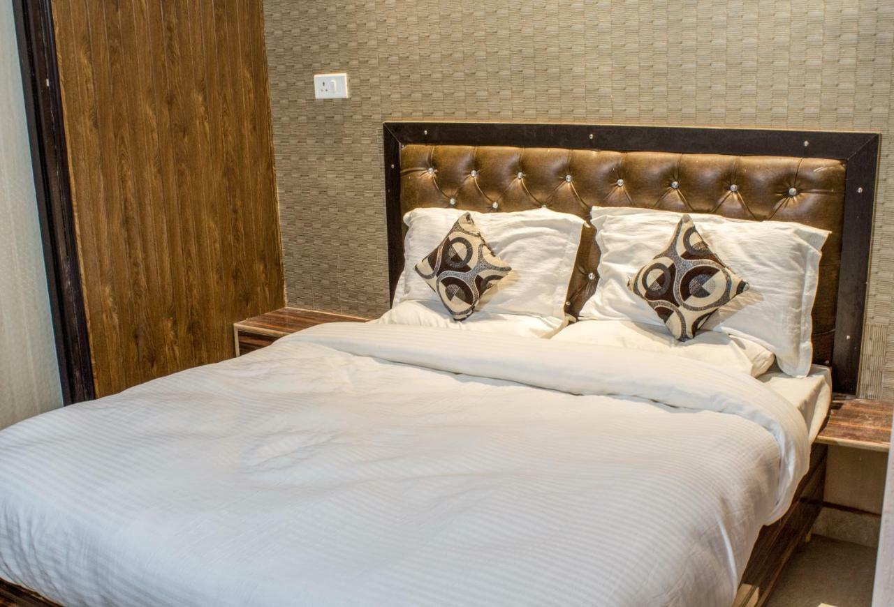 Hotel Varanasi Ganges エクステリア 写真
