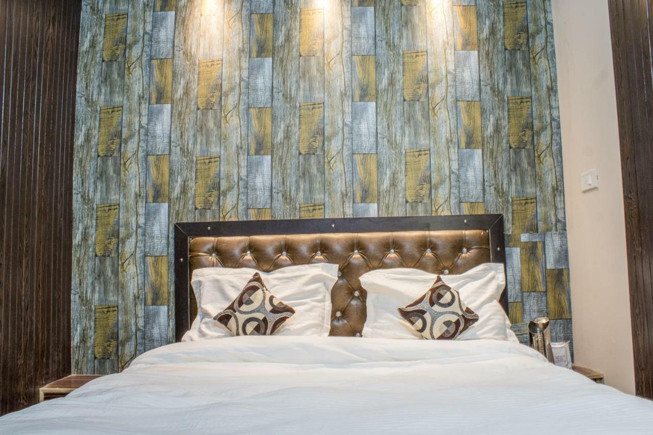 Hotel Varanasi Ganges エクステリア 写真